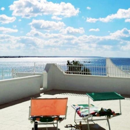 Porto Cesareo Appartamento Panoramico Fronte Mare Con Parcheggio Coperto Torre Lapillo Exteriér fotografie
