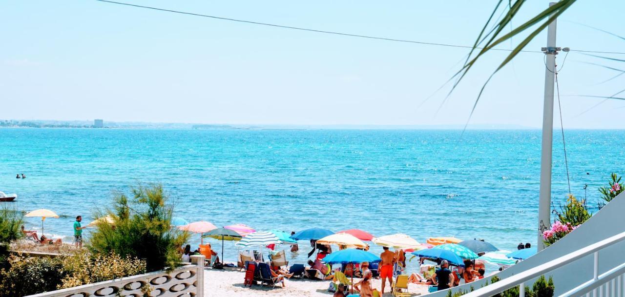 Porto Cesareo Appartamento Panoramico Fronte Mare Con Parcheggio Coperto Torre Lapillo Exteriér fotografie