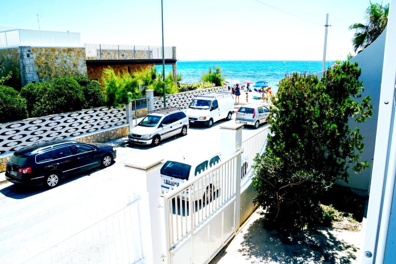 Vila Torre Lapillo Fronte Mare In Centro Con Parcheggio Coperto Exteriér fotografie