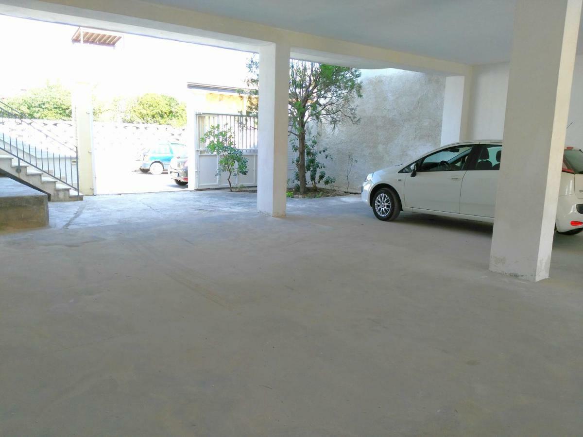 Porto Cesareo Appartamento Panoramico Fronte Mare Con Parcheggio Coperto Torre Lapillo Exteriér fotografie