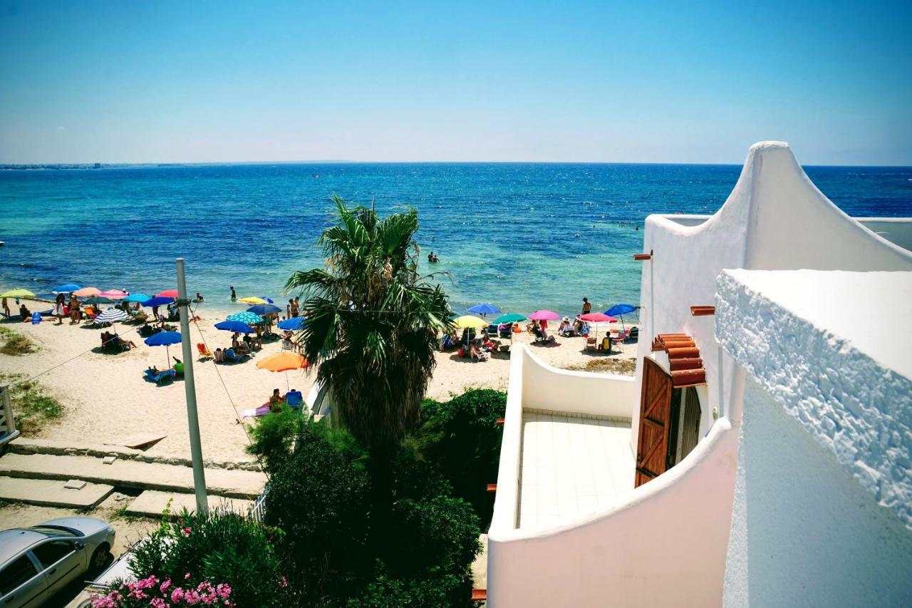 Porto Cesareo Appartamento Panoramico Fronte Mare Con Parcheggio Coperto Torre Lapillo Exteriér fotografie